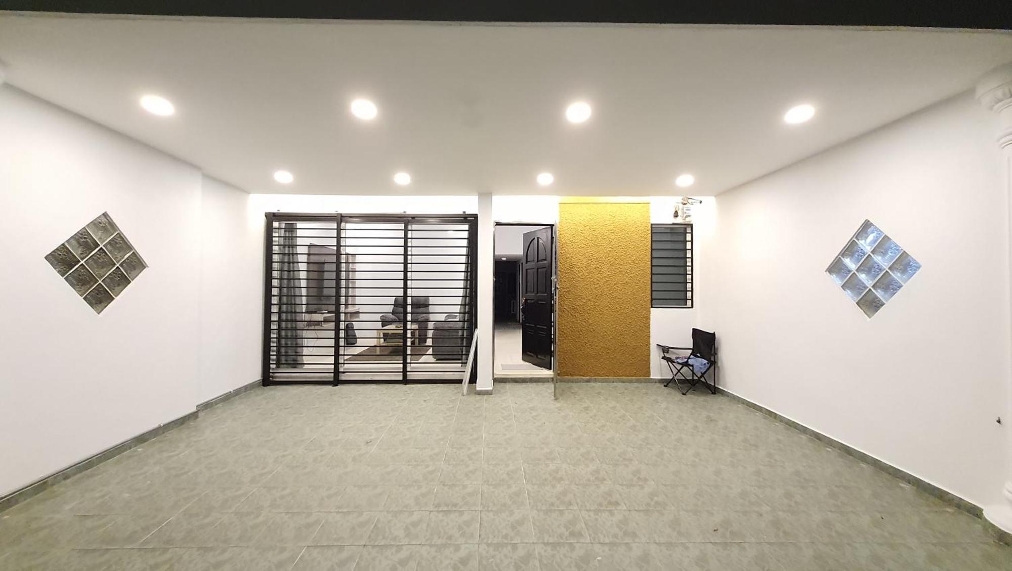A Place Like Landed House Rumah percutian *